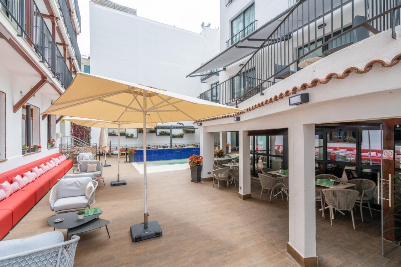 Neptuno Apartments Calella Exterior foto